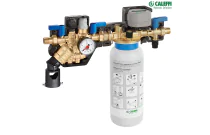 Groupe de traitement de l'eau avec alimentateur et disconnecteur